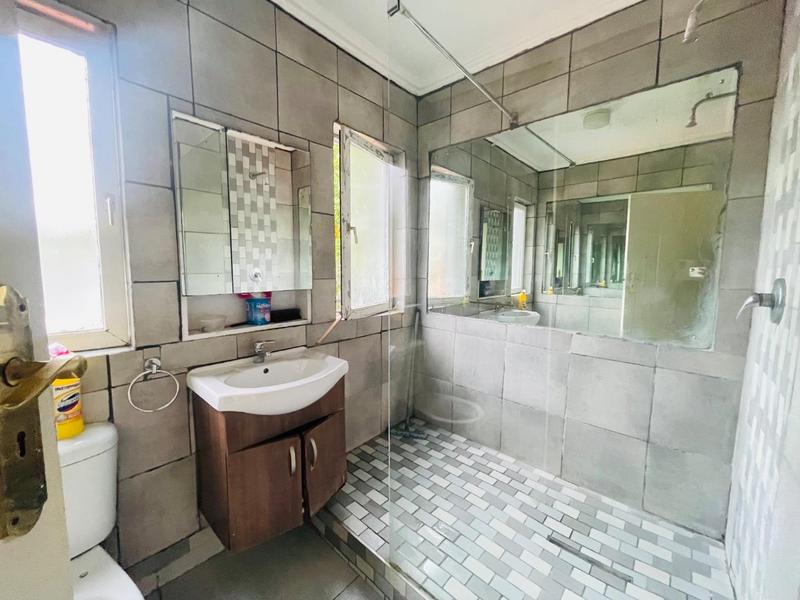 6 Bedroom Property for Sale in Orange Grove Eastern Cape